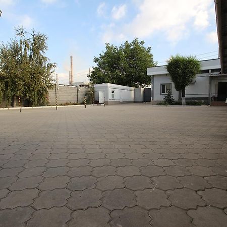 Delphin Guest House Biskek Kültér fotó