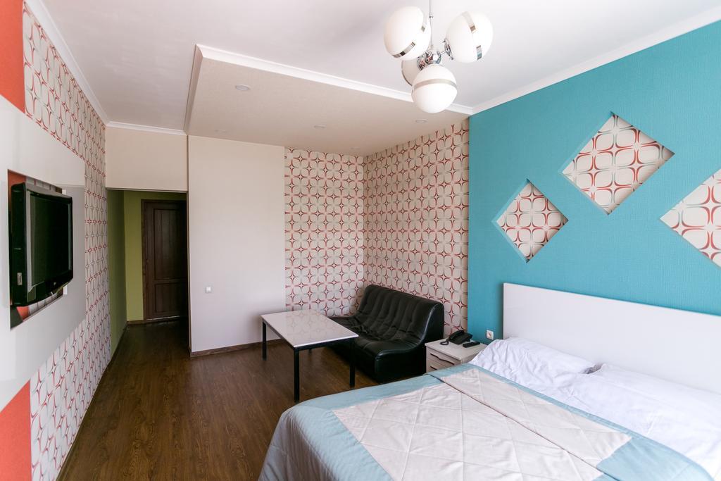 Delphin Guest House Biskek Kültér fotó